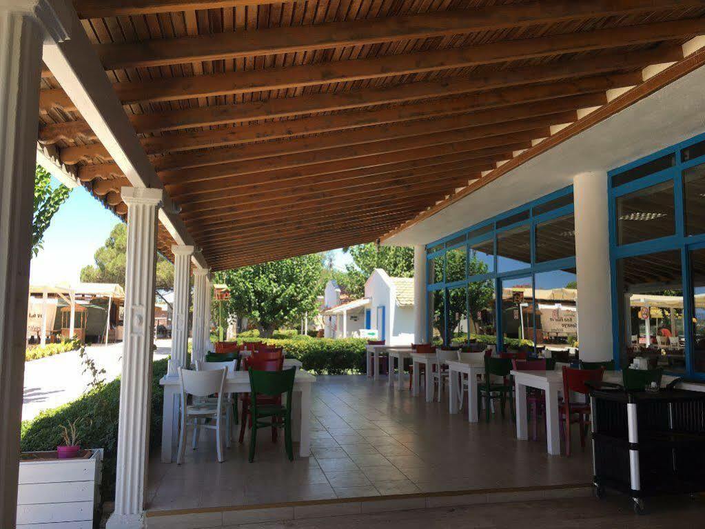 Hotel Teos Ormanci Tatil Koyu à Seferihisar Extérieur photo