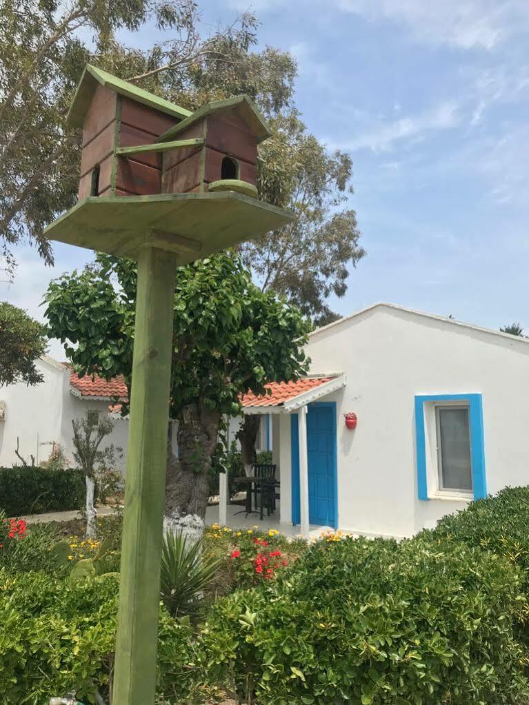Hotel Teos Ormanci Tatil Koyu à Seferihisar Extérieur photo